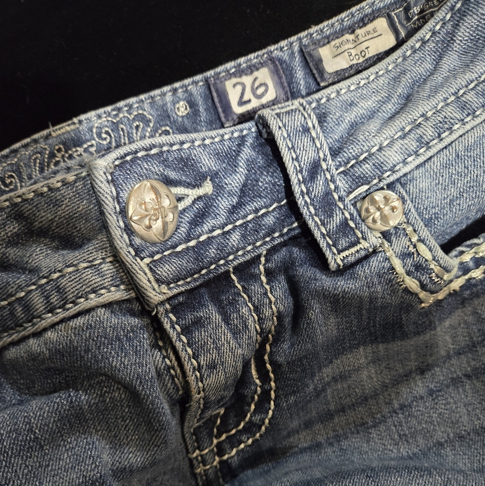 Miss Me Signature Bootcut low rise jeans Size 26X30"